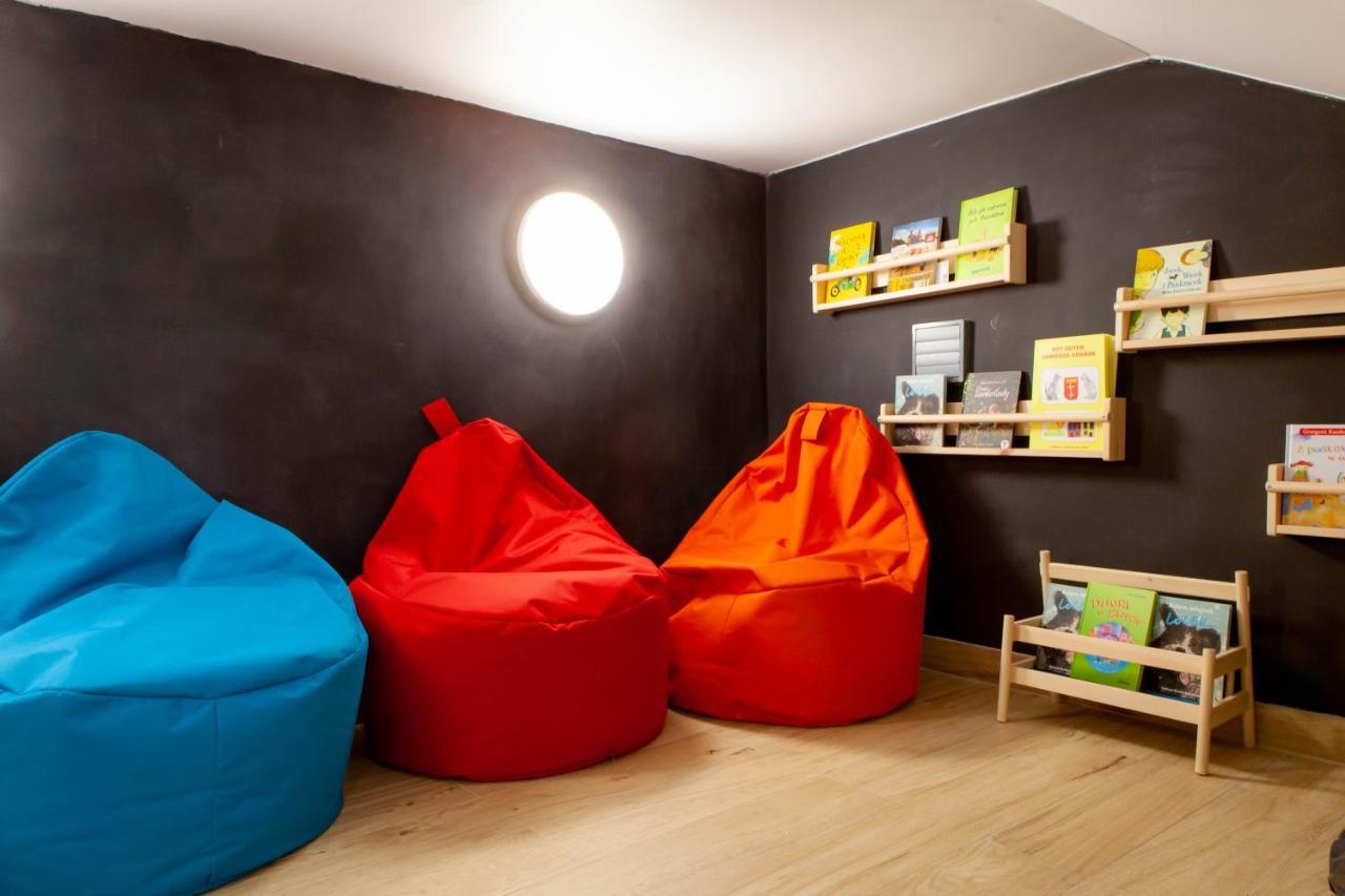 Hostel Montessori Gdańsk Buitenkant foto